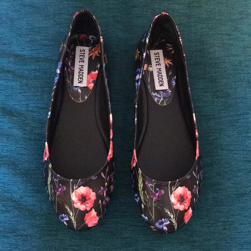 Steve Madden Heaven Black/Floral Flat